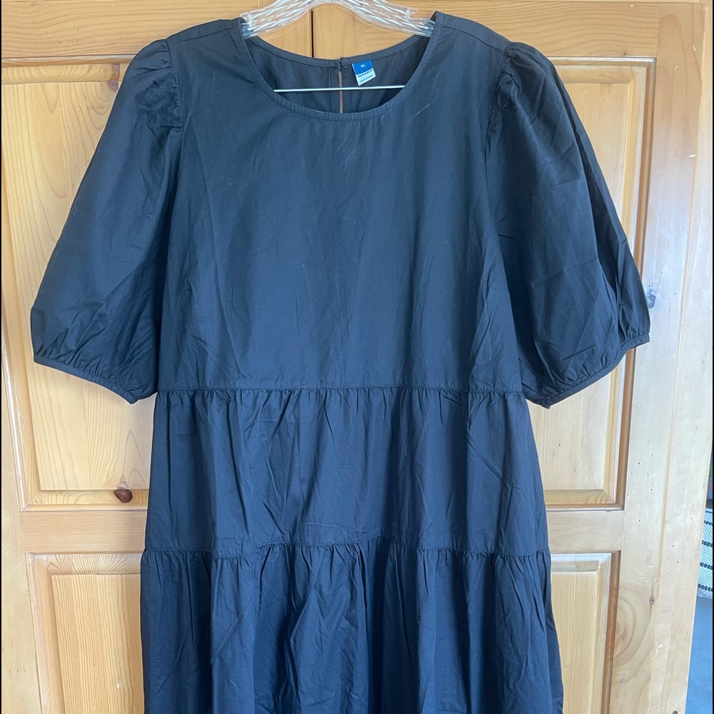 Old Navy Size XL puff sleeve black dress (doesn’t photograph well) brand new